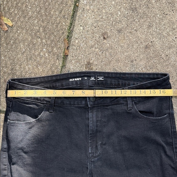 Old Navy Women's Black Denim Midrise Wow Boot-Cut Jeans. Size 14 - Picture 2 of 7